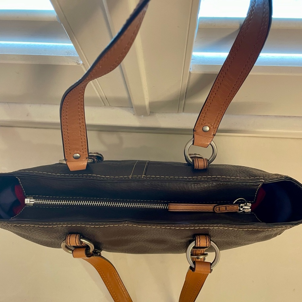 Coach Chelsea EUC Shoulder Tote Bag - Picture 3 of 12